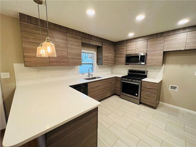Foto del edificio - 157 Timber Creek Ln SW