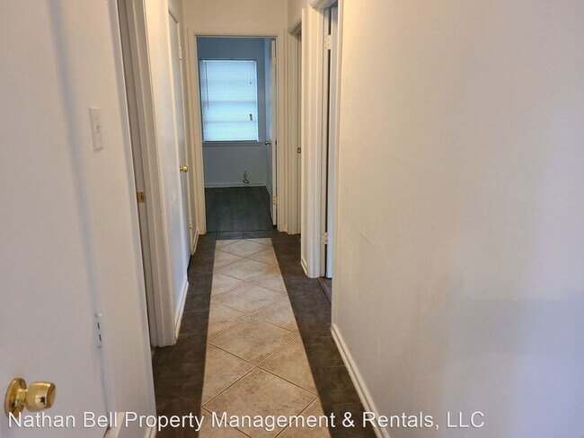 Foto del edificio - 3 br, 1 bath House - 2470 E.  Hickory St