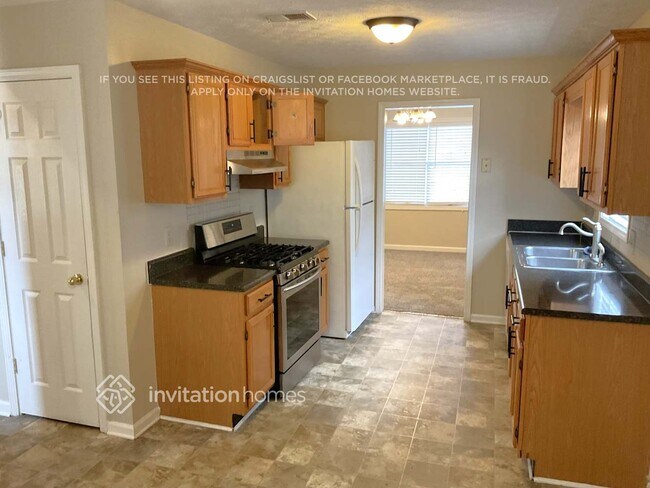 Foto del edificio - 2718 Ashbury Point Ln