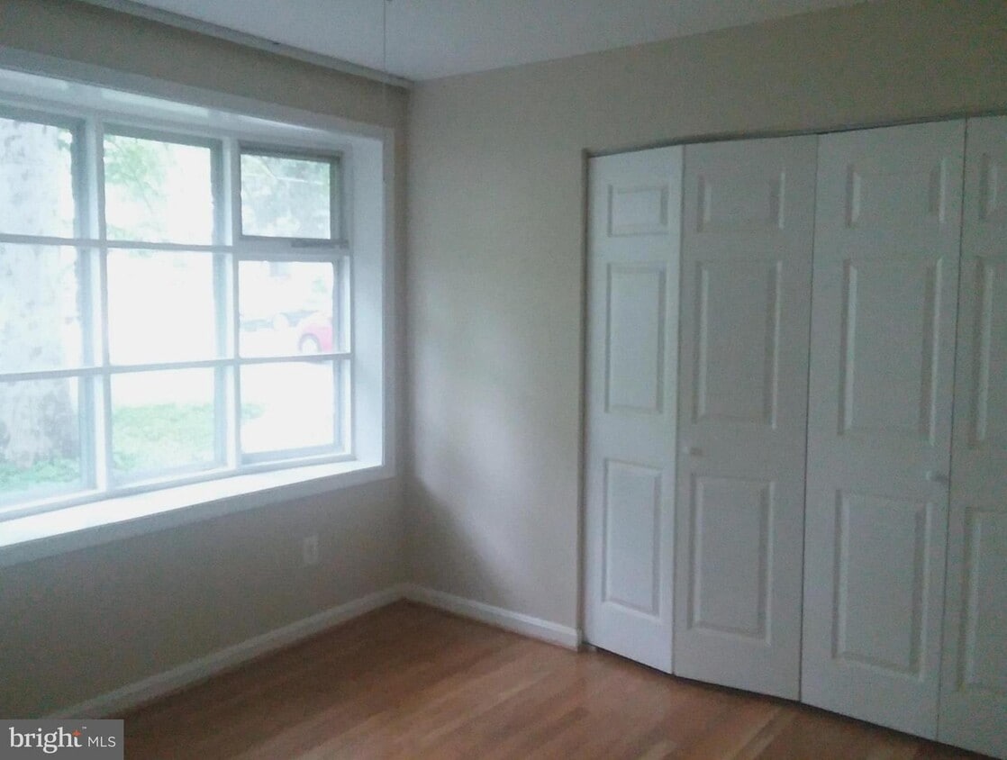 8815 Victoria Rd, Springfield, VA 22151 House Rental in Springfield