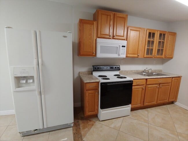 Building Photo - 1314 32nd St