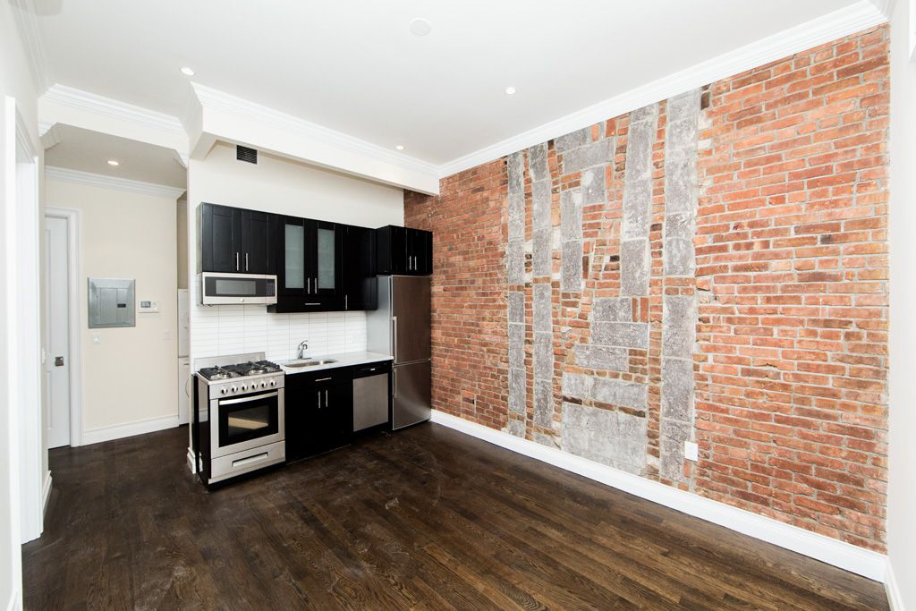 Primary Photo - 351 3rd Ave