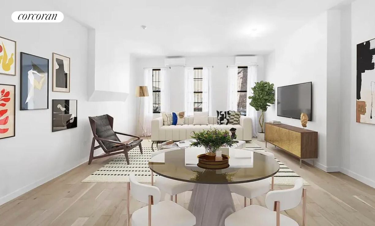Foto principal - 2807 Third Ave