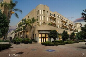 Building Photo - 133 The