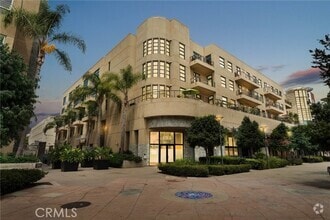 Building Photo - 133 The