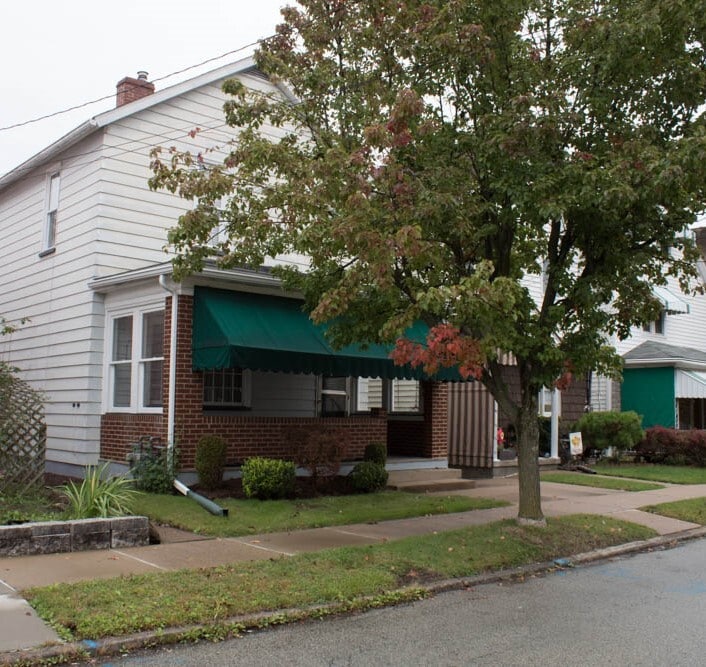 406 Emerson St, Vandergrift, PA 15690 House Rental in Vandergrift, PA