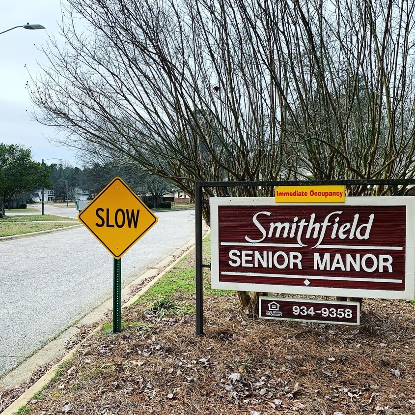 Primary Photo - Smithfield Senior Manor