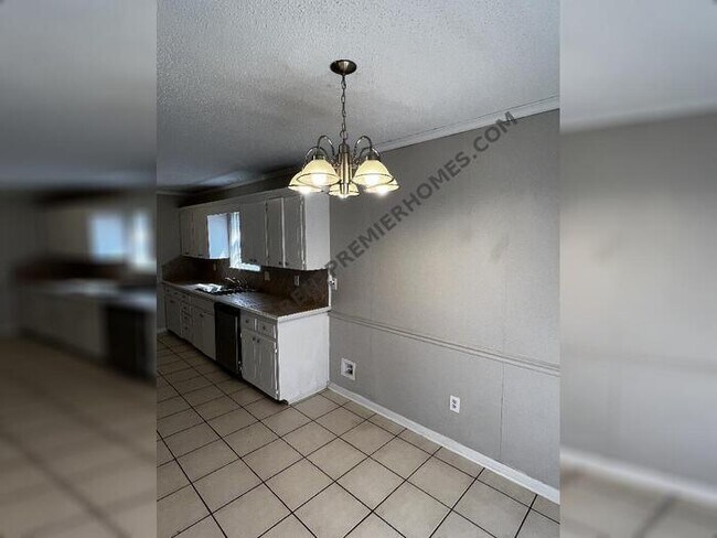 Foto del edificio - 6713 Navajo Trail