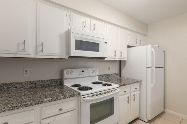 Foto del edificio - 10555 Turtlewood Ct