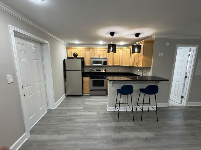 Primary Photo - 45 Sheridan Dr NE