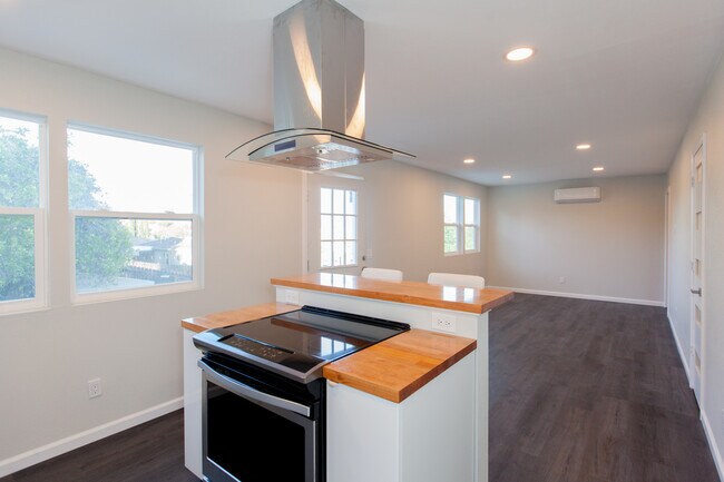 Living view from kitchen - 4358 Aragon Dr