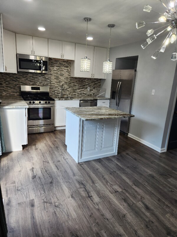 Foto del edificio - 4883 Melbourne Rd