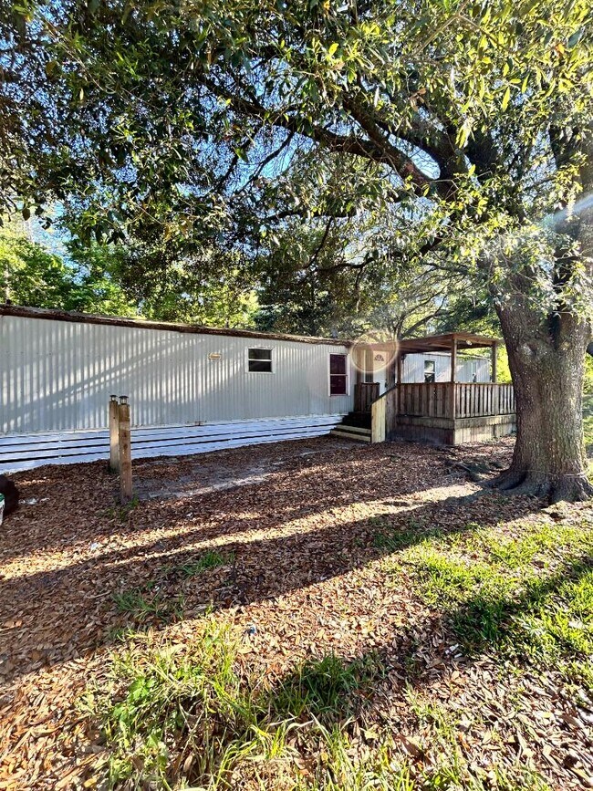 Foto del edificio - 54118 Lee Stoner Rd E