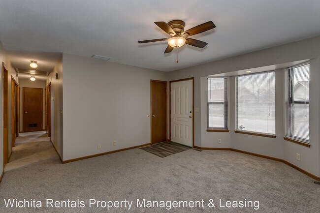 Building Photo - 3 br, 2 bath House - 2820 W. 9th