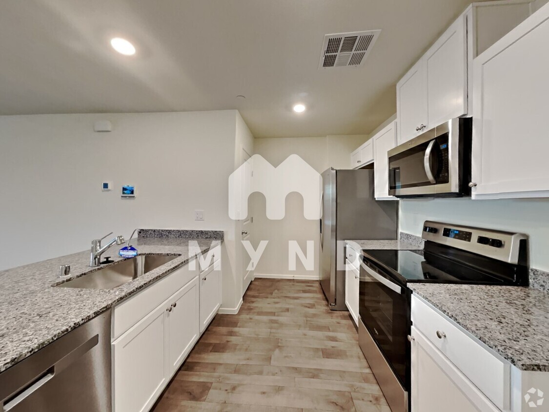 Rooms for rent with private bathroom in Henderson, NV