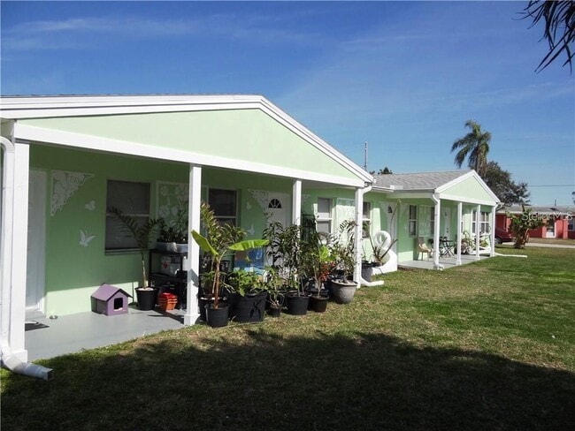 Building Photo - 14201 Marguerite Dr
