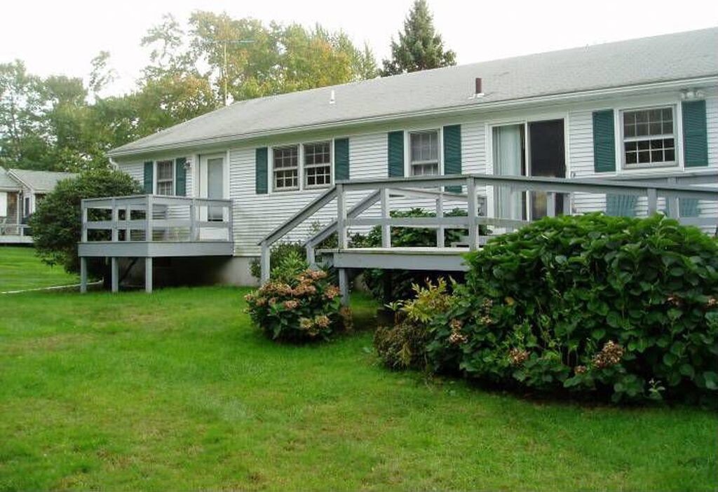 1157 Great Rd, Lincoln, RI 02865 House Rental in Lincoln, RI