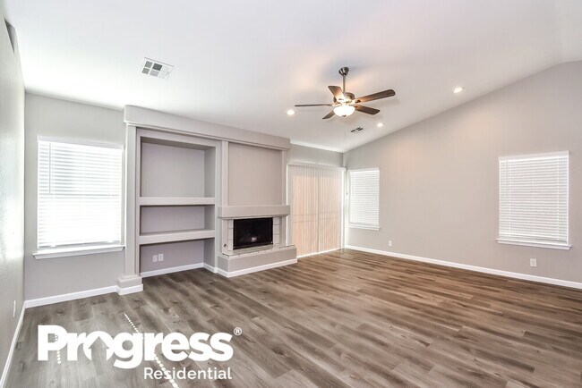 Foto del edificio - 5044 Camino Del Santo Pkwy