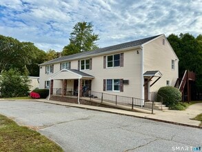 Building Photo - 14 Fairway Dr
