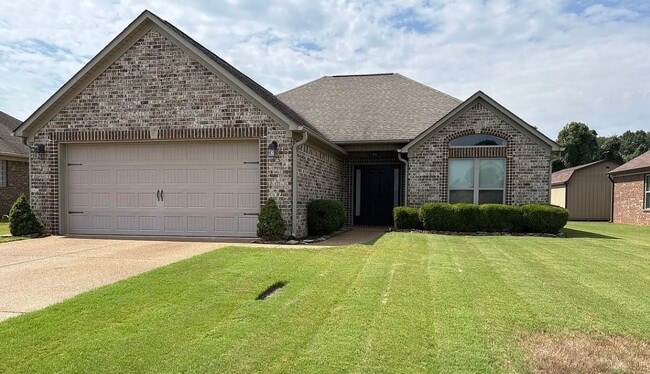 Building Photo - 322 Hidden Springs Ln