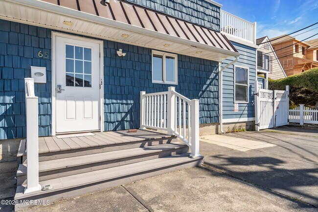 Foto del edificio - 65 Grand Central Ave