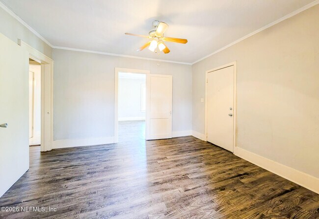 Foto del edificio - 2022 Dellwood Ave