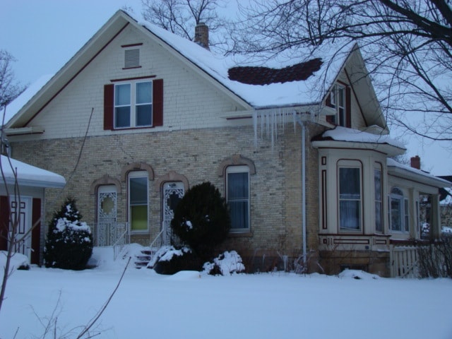 Available 2022 - 1006 W Highland St