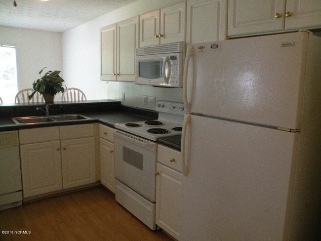 Building Photo - 104 Tiger Woods Pl