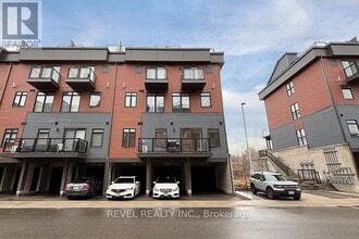 Building Photo - 2 Willow St