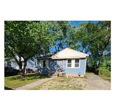 Building Photo - 19420 Woodbine St