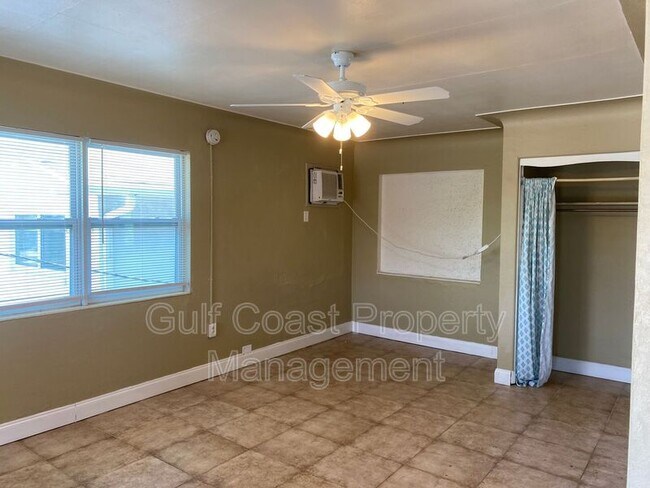Foto del edificio - 600 Corey Ave
