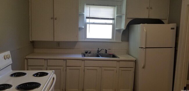 Foto del edificio - 2123 N Magnolia St