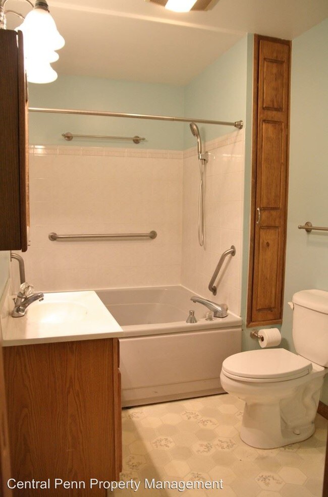 Foto del edificio - 3905 Locust Ln