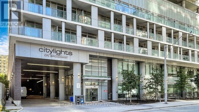 Photo du bâtiment - 99 Broadway Ave
