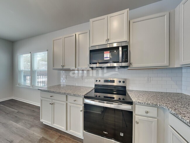 Building Photo - 3980 Zepelin Wy