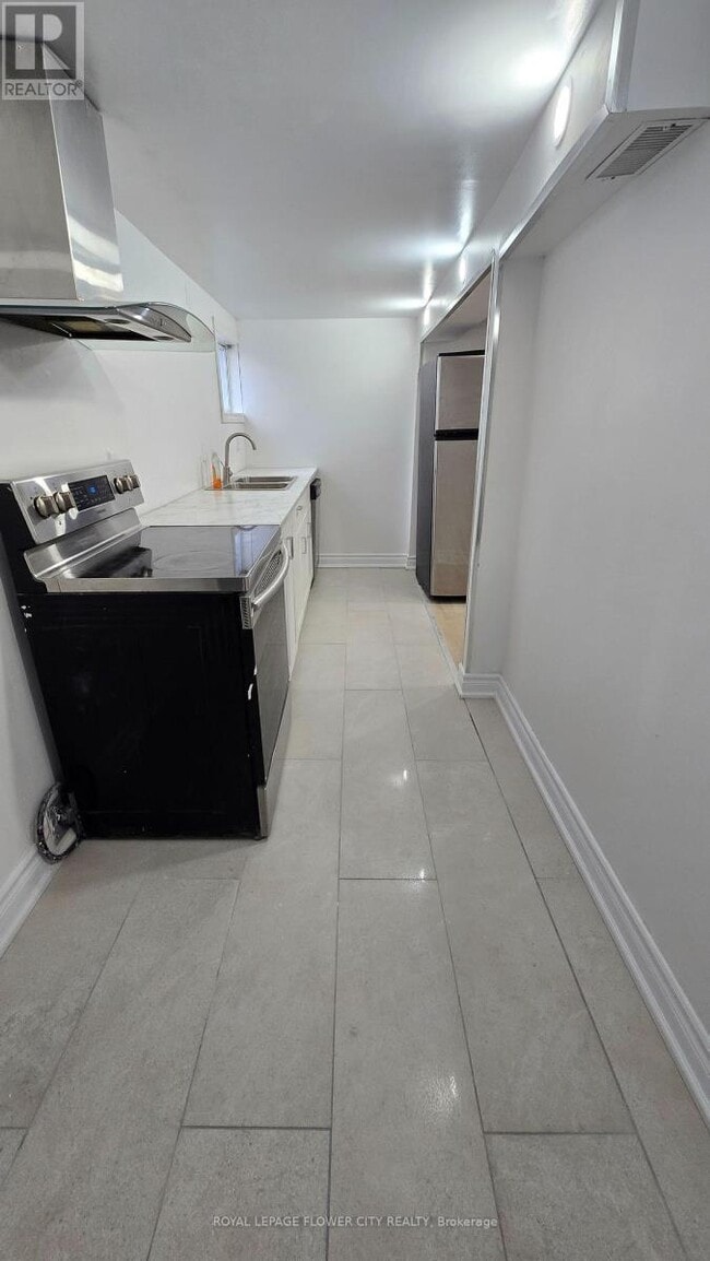 Building Photo - 8 McCulla Ave