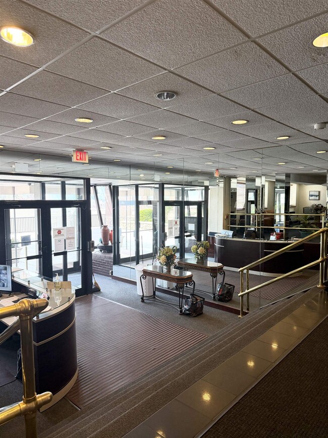 Foto del edificio - 6515 JFK Blvd E