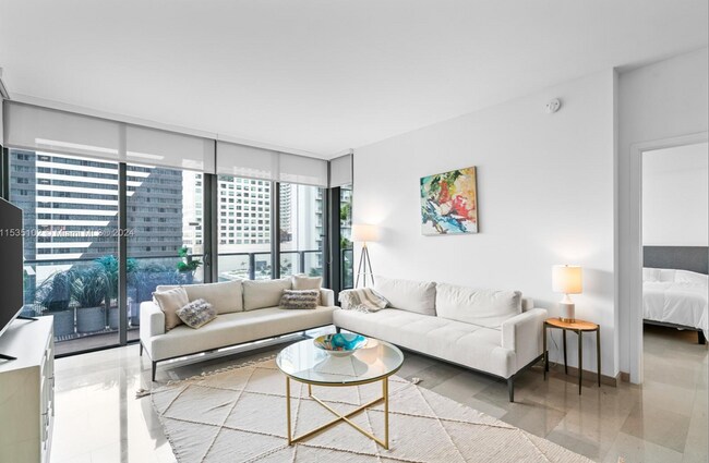 Foto del edificio - 88 SW 7th St