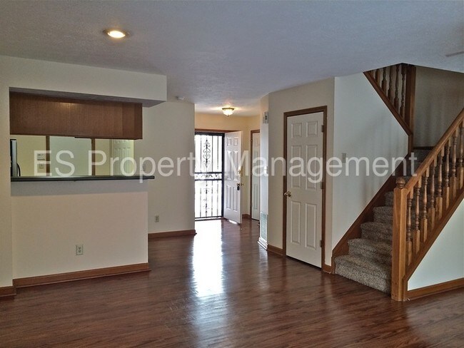 Building Photo - 6421 Cotton Bay Dr N