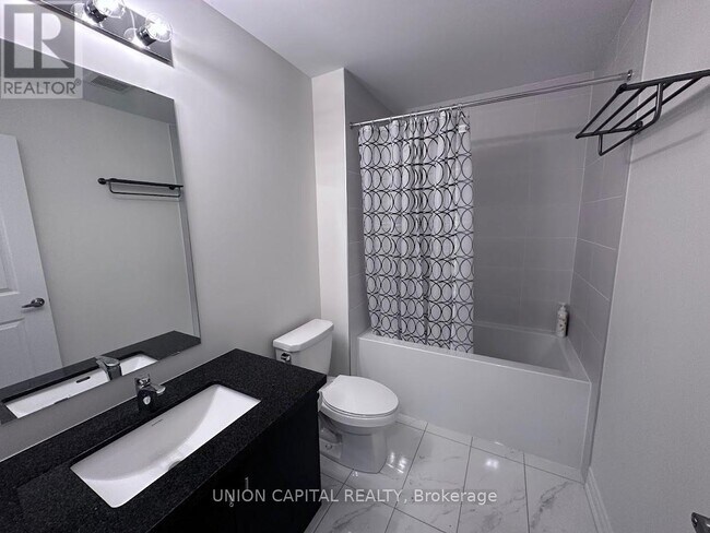 Photo du bâtiment - 555 Vine Cliff Blvd