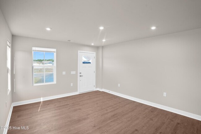 Foto del edificio - 3111 Edgehill Dr
