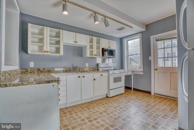 Building Photo - 1718 Belt St