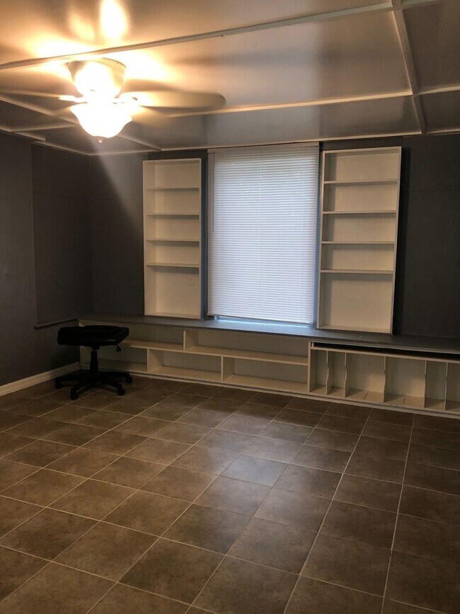 Foto del edificio - 2201 S Park Ave