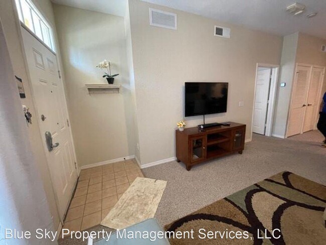 Building Photo - 3 br, 2 bath House - 2600 Lodi Cir #105
