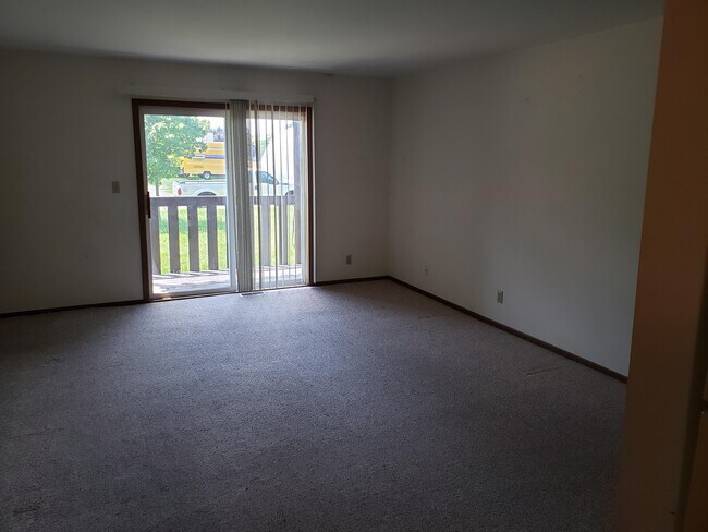 Sala de estar - 621 N Lincoln St
