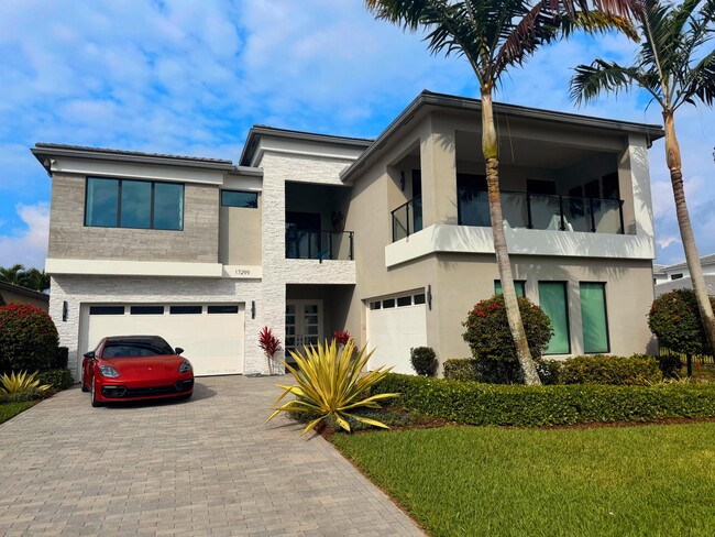 Building Photo - 17299 Pagoda Palms Dr
