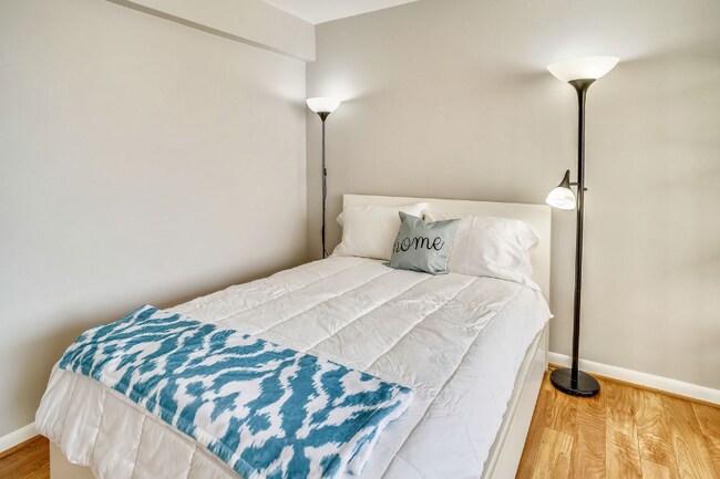 Foto del edificio - 922 24th St NW