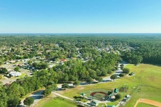 Building Photo - 8243 Hewitt St