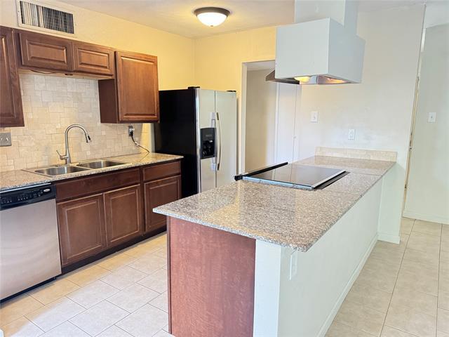 Building Photo - 5501 Adams Dr