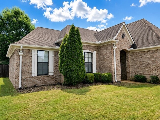 Foto del edificio - 1398 Sawmill Creek Ln